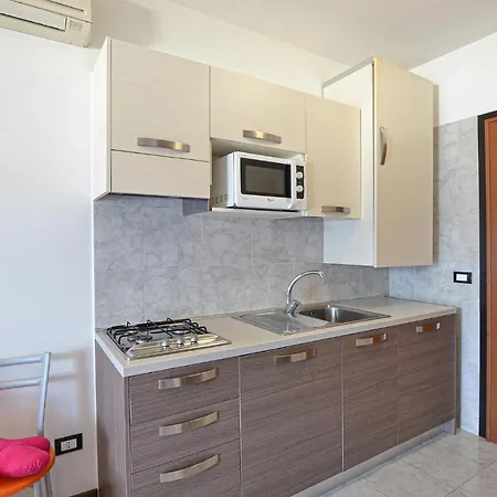 公寓 1 Bedroom Gorgeous In